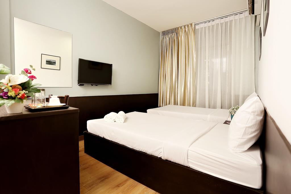 Baan Namtarn Guest House Bangkok Room photo
